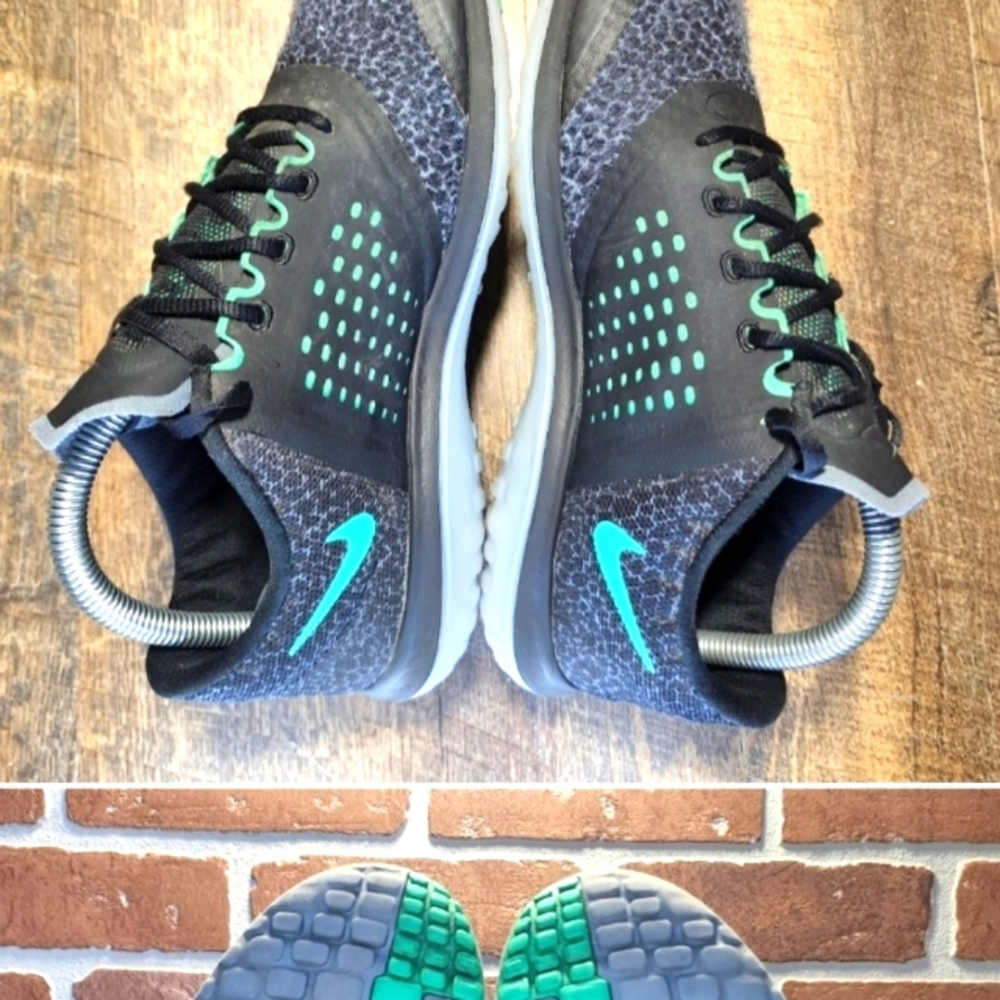 Nike women's running sneakers size 9. - Picture 4 of 5